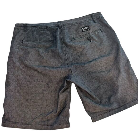 Bundle lot of Four pairs men’s shorts Billabong Nike Ezekiel RSQ black gray 38 - Picture 8 of 15